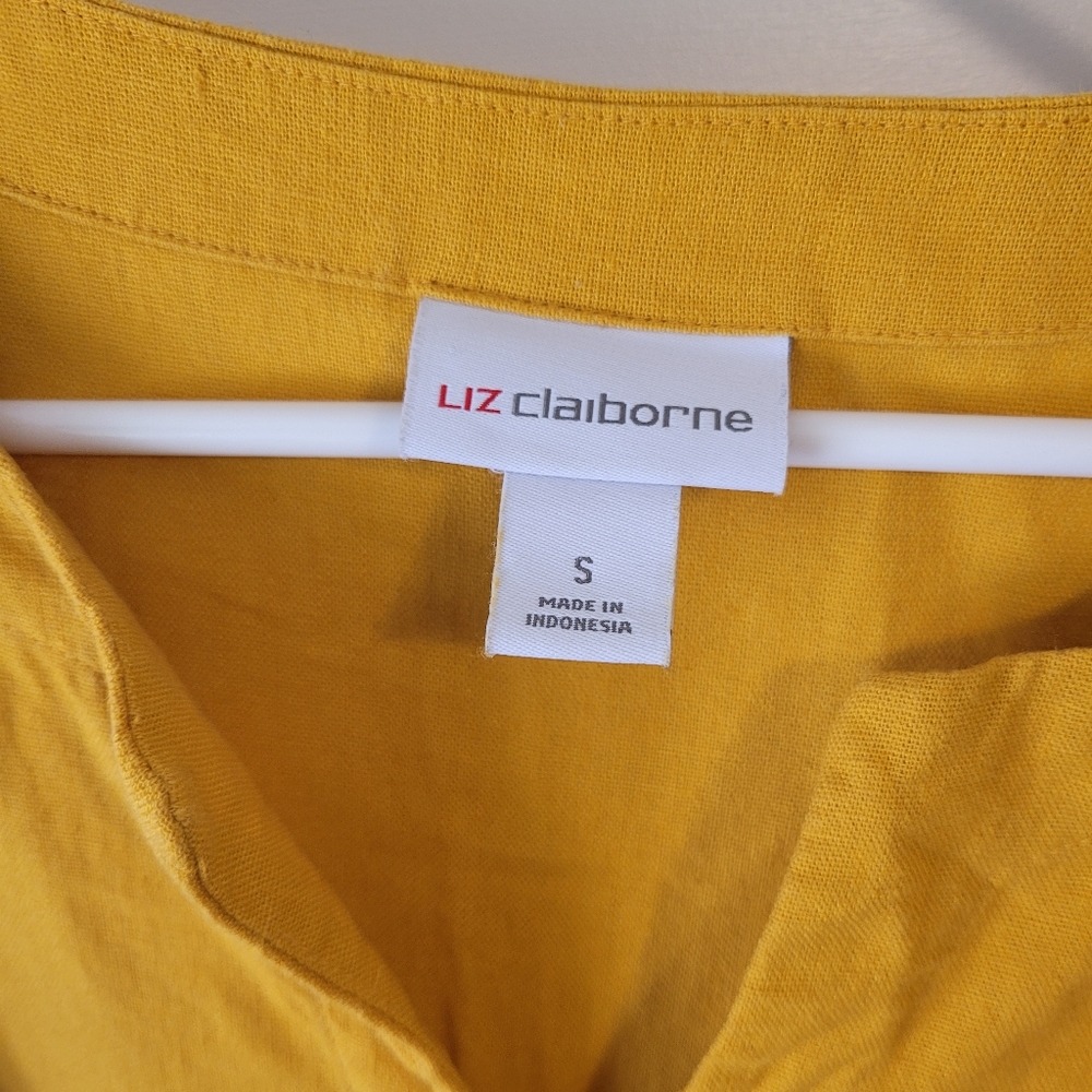 Liz Claiborne sizeS dress with pockets